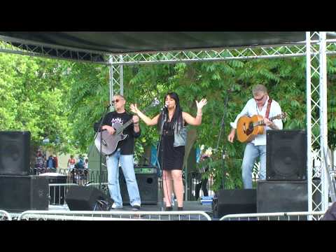 Cherry Lee Mewis and the Blue Gems - Wade in the Water - Bedford River Festival 2010