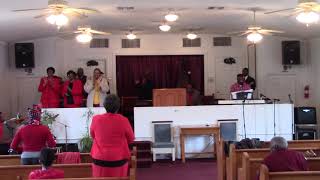 I love to praise his name.