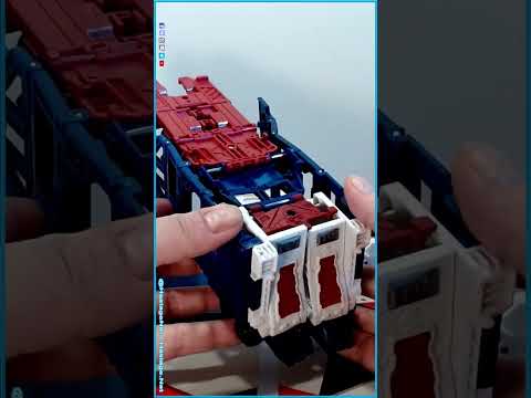 Transformers War For Cybertron Kingdom Leader Ultra Magnus | Quick Convert #Shorts