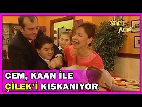 Cem, Kaan İle Çilek'i Kıskanıyor! - Sihirli Annem 96.Bölüm