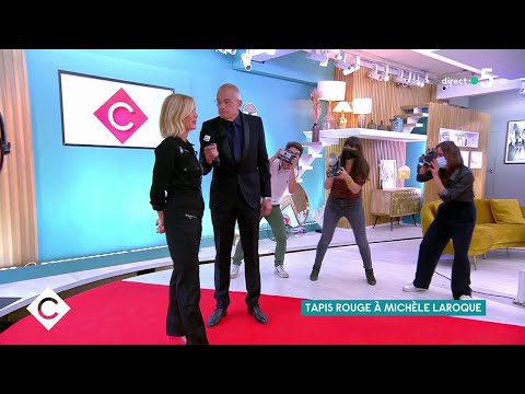 Michèle Laroque sur le tapis rouge de C à Vous ! - C à Vous - 04/05/2021