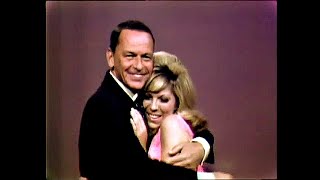 Frank &amp; Nancy Sinatra - Yes Sir,That's My Baby/dialogue/ Downtown   (live August 1966)(Stereo Mix)