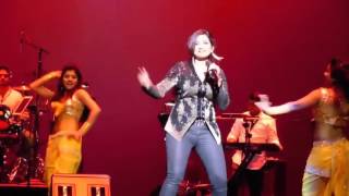 Shreya Ghoshal Hot Performance