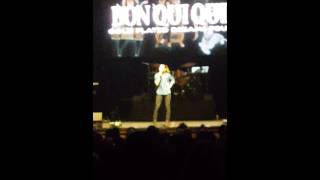 Anjelah Johnson Nail Salon