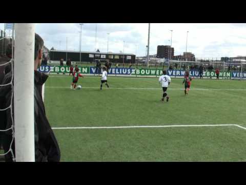 070412 1-0 JSV F1 - Zuidvogels F1