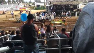 preview picture of video 'Pigs 'n Ford, Tillamook County Fair'