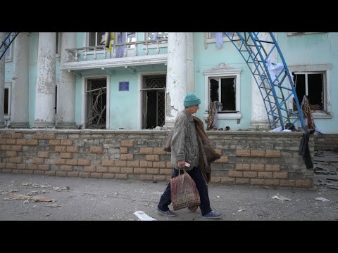 Residents of Lysychansk defy the attacks