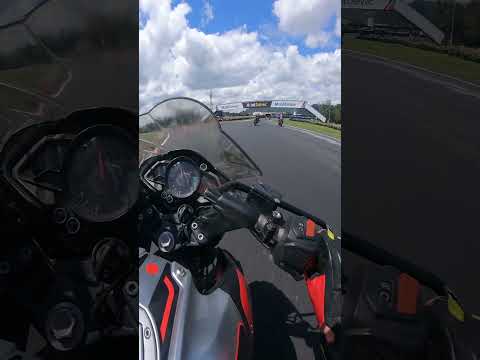 Girando en el autódromo de tocancipa en mi ns 200 🤩🔥#motos #bogota #autodromodetocancipa  #pista