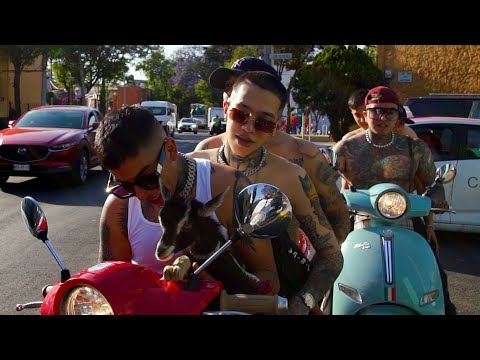 Eme Malafe - Ando en la Mia ( Video Oficial)