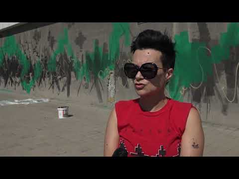 PIROT NA POKLON DOBIO MURAL SA MOTIVIMA ĆILIMA