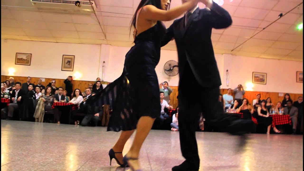 MARIA INES BOGADO Y SEBASTIAN JIMENEZ + LOS REYES DEL TANGO EN LA BALDOSA