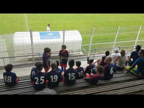 FOOT-QUAND LES U11 DE BRIVES CHANTENT POUR LES U13 EN PLEIN MATCH!!!