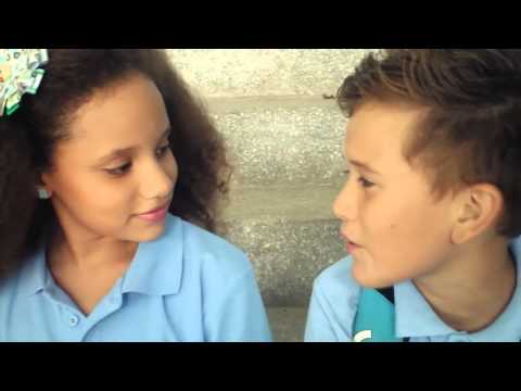 fuera de control -  fdc Amor de colegio video oficial 1