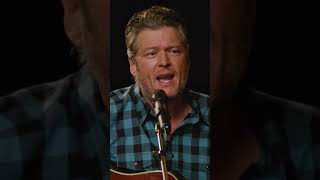 Blake Shelton - Turnin&#39; Me On (Official Vertical Video)