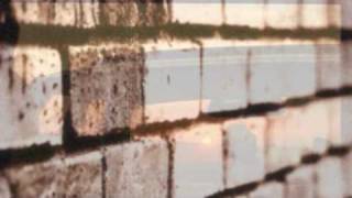 Πυξ Λαξ  - Someone wrote " Save me " on the wall - Pix Lax