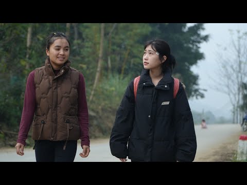 Ly Thi Di met someone she had helped before.Ly Hien Nuong