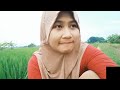 Viral Di Tiktok Cwek Kebelet Pipis Di Sawah Shorts Lucu