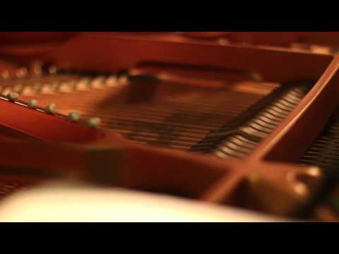 Adrian Mira @ Esse Musicbar Winterthur, 03.10.2013