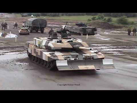 Bundeswehr Manöver ILÜ 2007 Munster mit Gepard Luchs Leopard 2 PSO Panzer Tank MBT German Army