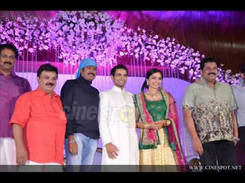 download lagu mp3 mp4 Samvritha Sunil Wedding Reception Photos, download lagu Samvritha Sunil Wedding Reception Photos gratis, unduh video klip Samvritha Sunil Wedding Reception Photos