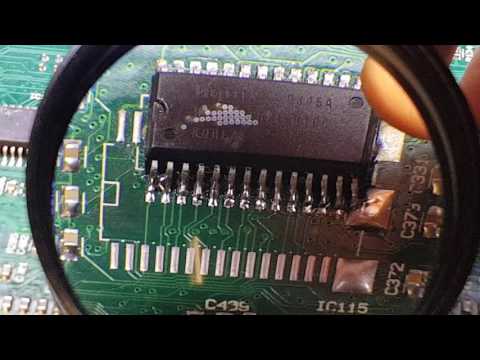 SMD Soldering Tutorial - an introduction to drag soldering. (beginners electronics)