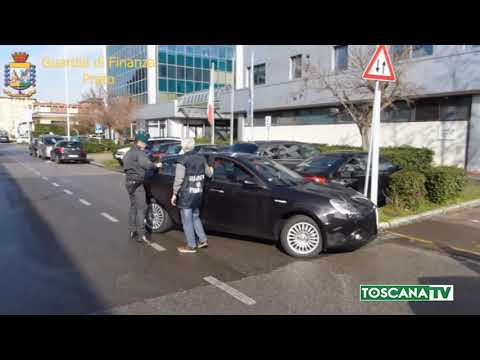 2020-09-25 PRATO - MIGLIAIA DI MASCHERINE CON GRIFFE FALSE