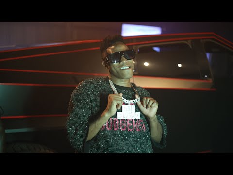 Bigmarco moved from his old into his new home 