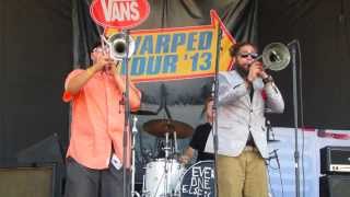 Reel Big Fish - Sell Out / I Want Your Girlfriend To Be My Girlfriend Too at Vans Warped Tour &#39;13