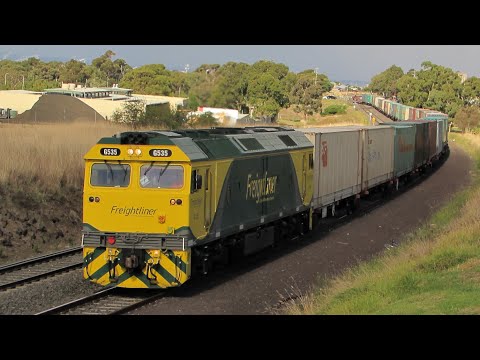 Freightliner G535 With Half Of 7MP1 Seen Pulling Into Moorabool Loop (8/4/23)