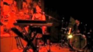 i like yum yum: VR live: Velveteen Rabbit @ the lager house detroit.