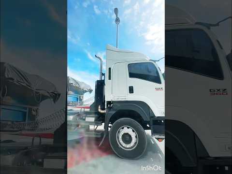 We live, we love🥰 #trucks #truckdriver #trucking #lori #thailand #isuzu #truck #shorts #trucklife