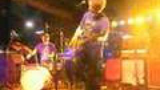 No Age - Ripped Knees (live)