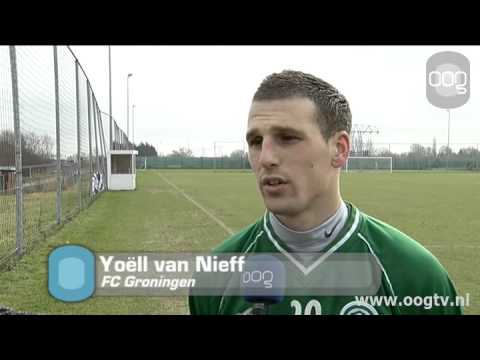 FC Groningen met Zeefuik en Hiariej tegen Cambuur