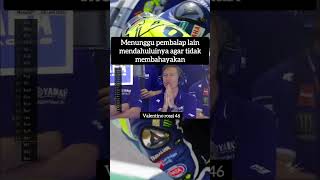 Download lagu Moment motor Valentino Rossi mengeluarkan asap  #vr46 #rossi46 #motogp  #SummerOnShorts mp3