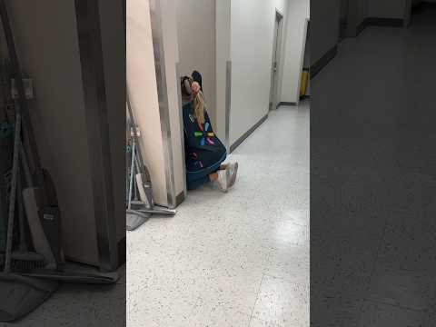 Don’t you think she’s taking customer satisfaction too seriously? 🤣 #viral #explore #comedy