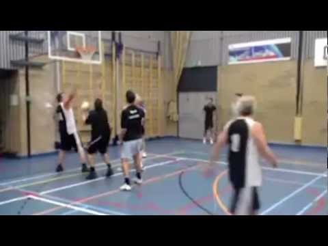 River Trotters Basketball vs Vriendenschaar Korfbal