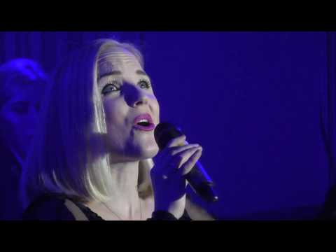 Kerry Ellis sings Memory