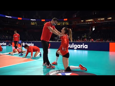 Phía sau hậu trường giải bóng chuyền nữ vô địch Châu Âu 2021