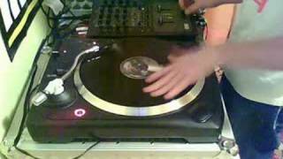 Video thumbnail for NUMARK TT1625 by NICE1