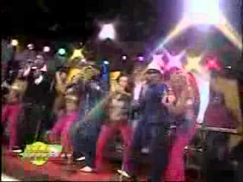 El Cheque - En sabado de corporan en vivo