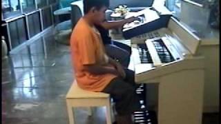 Video thumbnail for FUNKY TOWN-REHEARSAL YAMAHA ELECTONE HS-5/EL-10K by alvicth