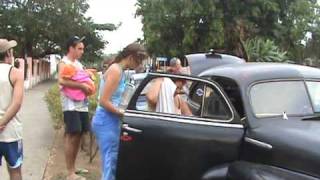 preview picture of video 'Cuba Linda - El Catamarán de Acuña se Poncha entrando en Cienfuegos'