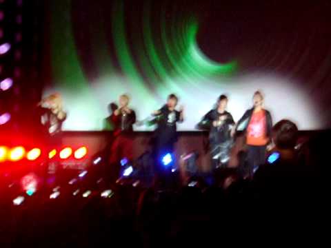 111103 SHINee In London Ring Ding Dong