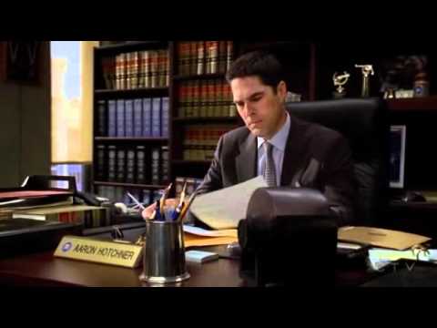 Criminal Minds 3x14 "Damaged" - Hotch signs the divorce papers