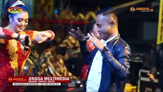 Download lagu SAJEN KERONG - Erni W & Elok K with Adilaras live Busu Jabung mp3