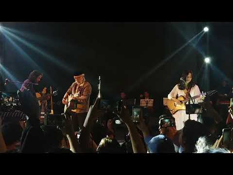 Iwan Fals feat. Jason Ranti & Danilla Riyadi - Belum Ada Judul