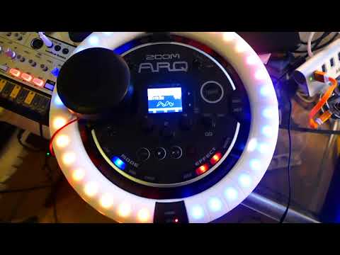 ZOOM ARQ AR-96 get MIDI from Novation Circuit over Retrokits RK005