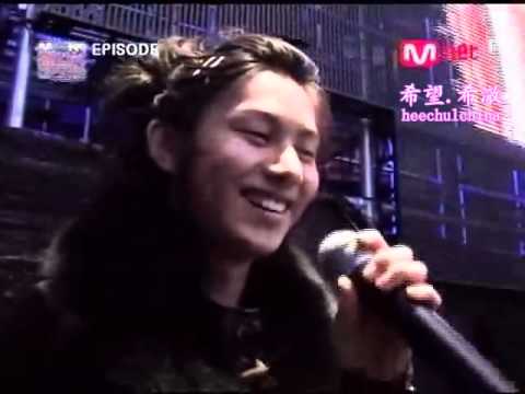 061125-Super Junior- MKMF Before performance by Heechul