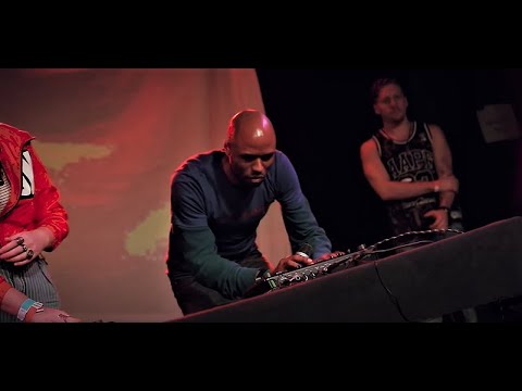 DARIAN vs KAILA MULLADY 1 Round American Beatbox Championship 2016