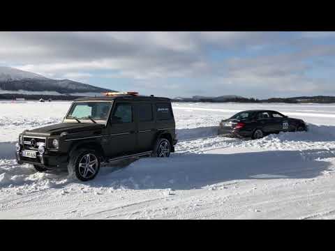 AMG Winter Sporting Advanced G-Modell pulls E63AMG out of Snow